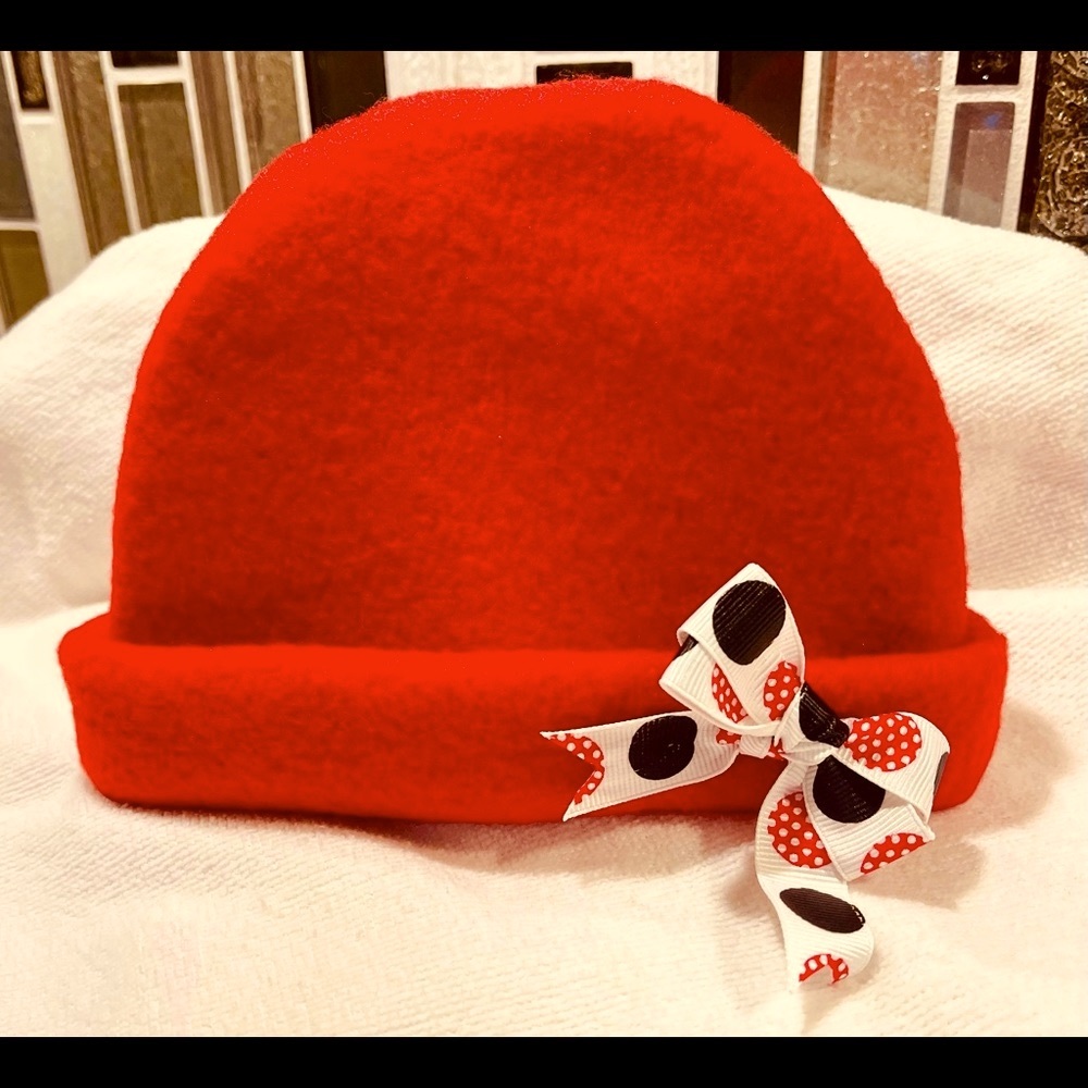 Baby girl red fleece beanie with bow